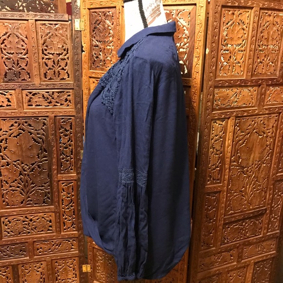 3 for $15.00 Umgee Blue Blouse - Picture 4 of 7